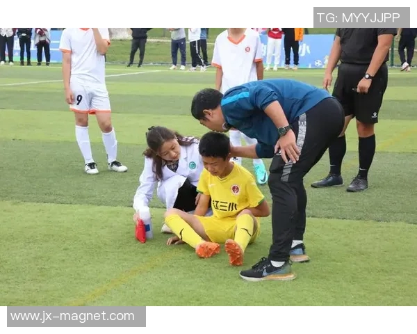 西安足球队荣登全国足球耐力排行榜首位引发热议 西安足球队荣登全国足球耐力排行榜首位引发热议